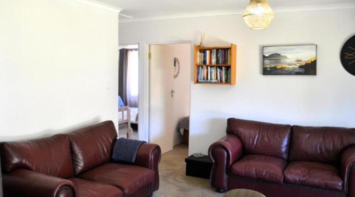 The Beach Cottage Betty's Bay