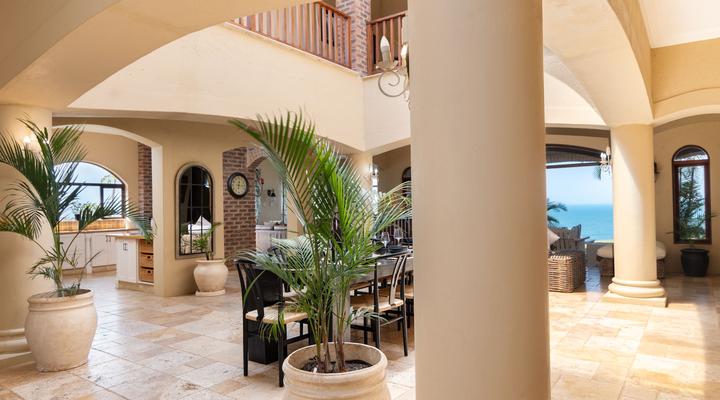 Escape to a Beach Villa in Sheffield Beach, Salt Rock