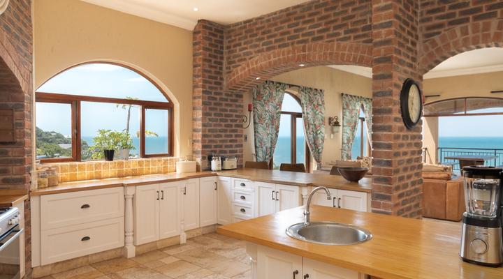 Escape to a Beach Villa in Sheffield Beach, Salt Rock