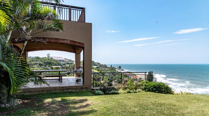 Escape to a Beach Villa in Sheffield Beach, Salt Rock