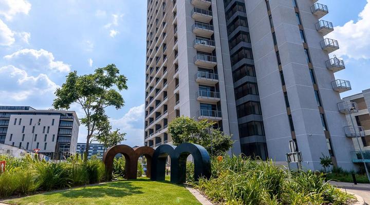 Menlyn Main Penthouse 1217