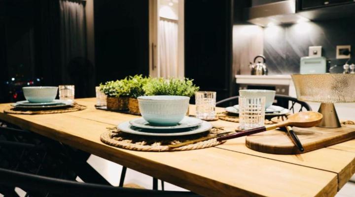 Menlyn Main Penthouse 1217