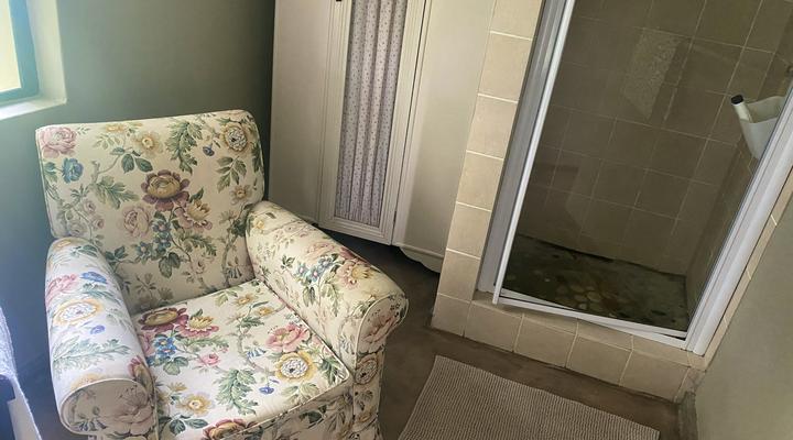 Staandakkie Guest Cottage - Solar Operated