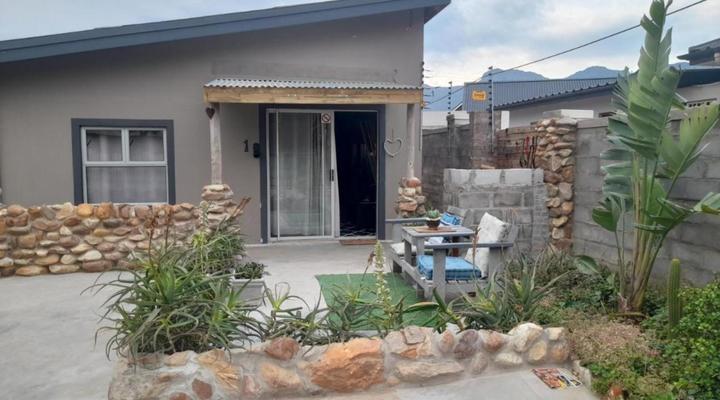 Angel 8 AirBnB Self-catering Accommodation