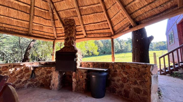 Red Cliff Lodge – Off-Grid Self Catering Eco Retreat