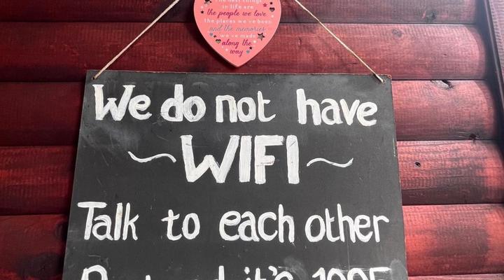 Red Cliff Lodge – Off-Grid Self Catering Eco Retreat