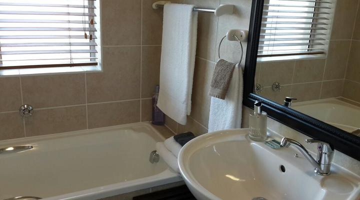 18 on Coral Apartment