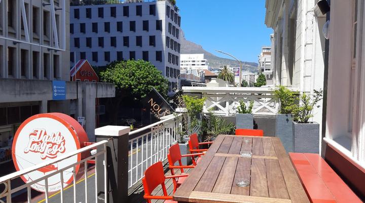 Daddy Long Legs Art Hotel