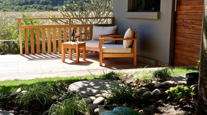 Normarie's Guesthouse Wilderness 2 Rack