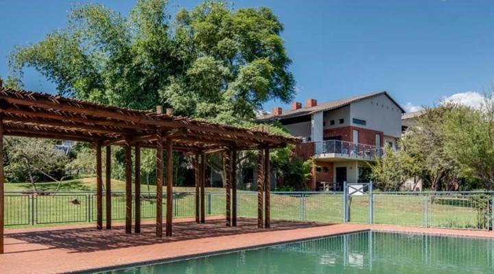 JoziStay @ Jackal Creek Apartments 