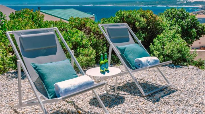 Guppy Huys Oceanfront Bungalow