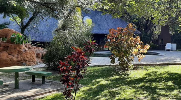 Namwi Island Lodge & Camping