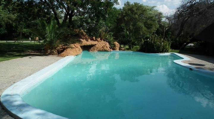 Namwi Island Lodge & Camping