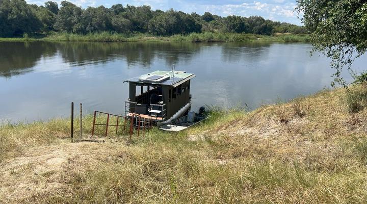 Namwi Island Lodge & Camping
