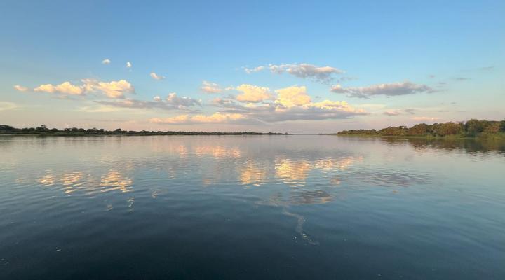 Namwi Island Lodge & Camping