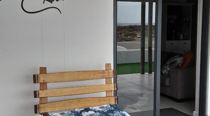 C-Rock Holiday House