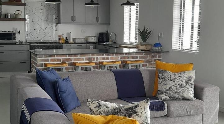 C-Rock Holiday House