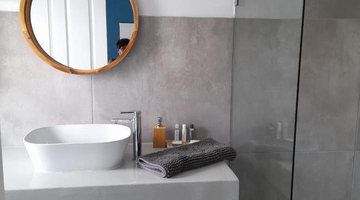 C-Rock Holiday House