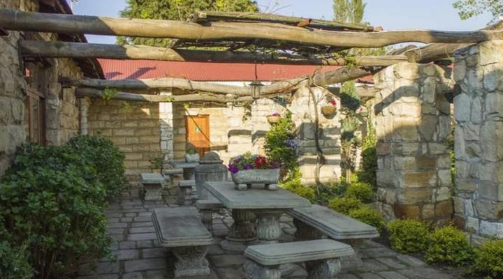 Miss Chrissie's Country House