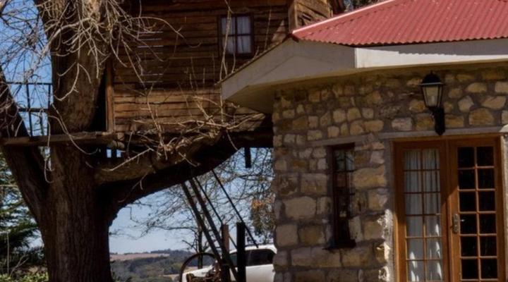 Miss Chrissie's Country House