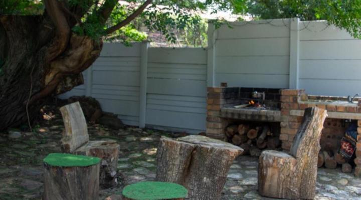 Boven Villa Guest House