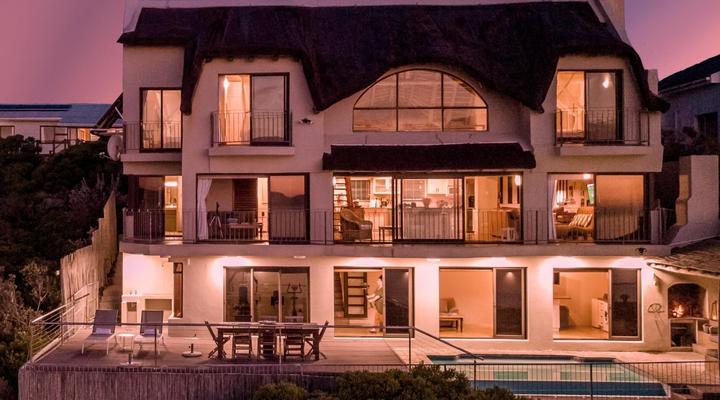 Whale Huys Oceanfront Eco Villa