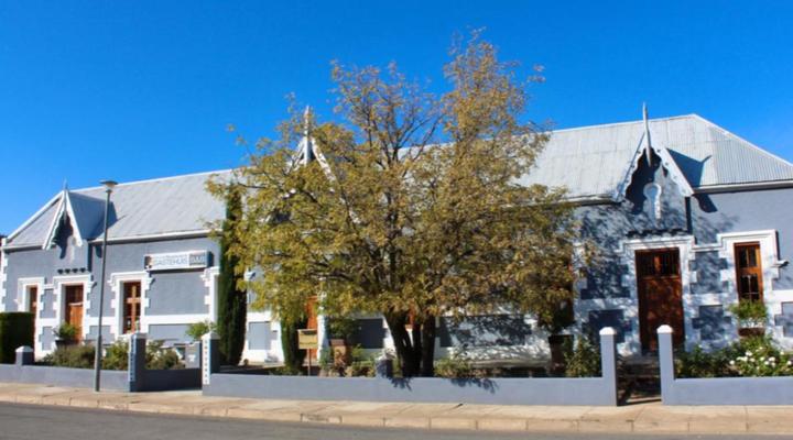 Die Blou Nartjie Guesthouse and Restaurant