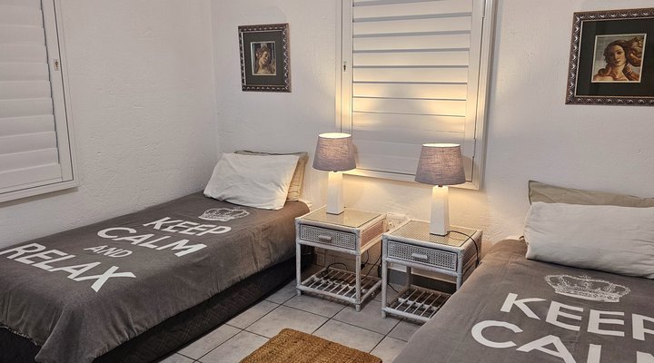 Le Paradis 18 on sea