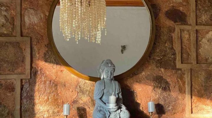 Critchley Stone Villa