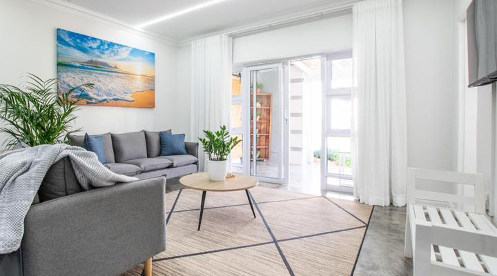 La Dolce Vita Gordon’s Bay