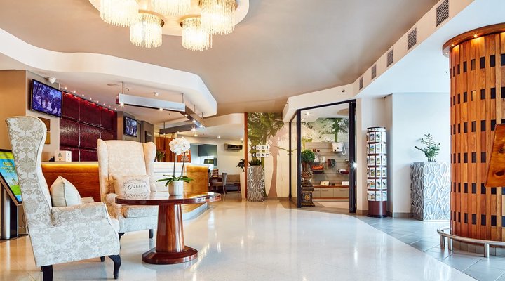The Palace All-Suite