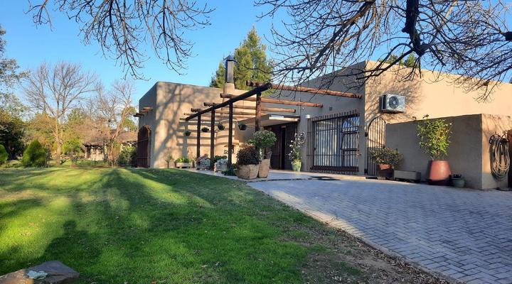 Pecan Grove Guesthouse