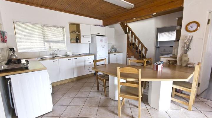 Cottage 6 inside Cintsa Chalets