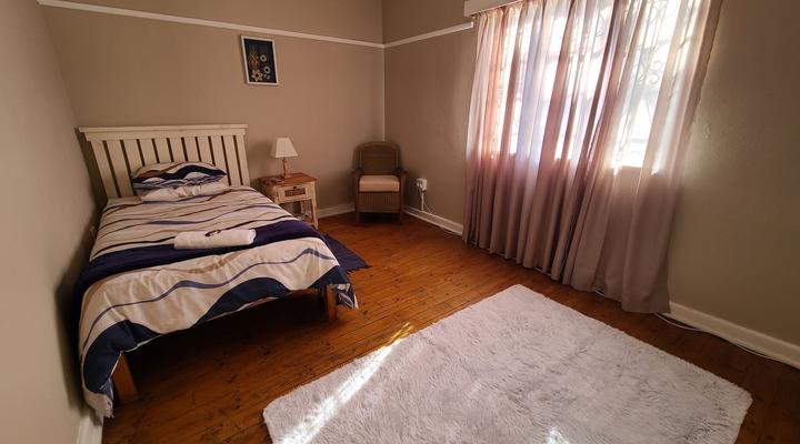 Cosy Guesthouse - Near Somerset East