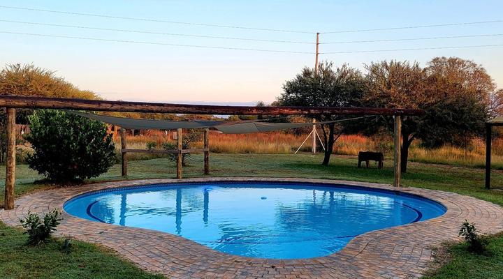 Thorn Tree Bush Camp - Tented camps and cabins