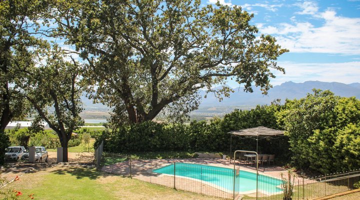 Nine Oaks Self-catering accommodation