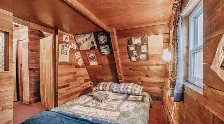 #54 Snowline Cabin