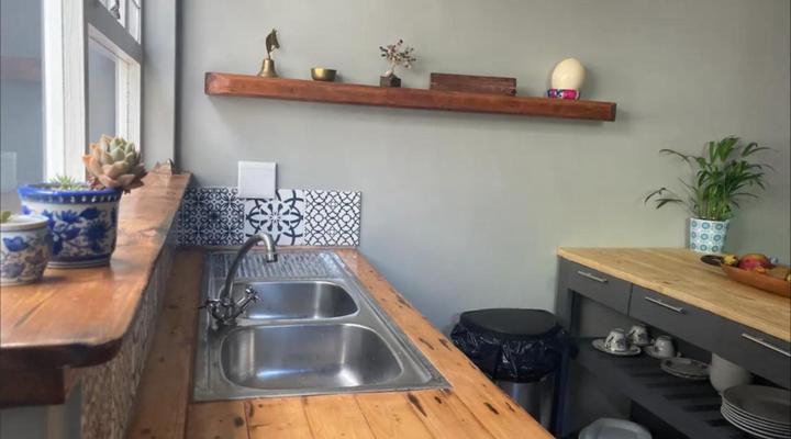 Tranquil Garden Cottage