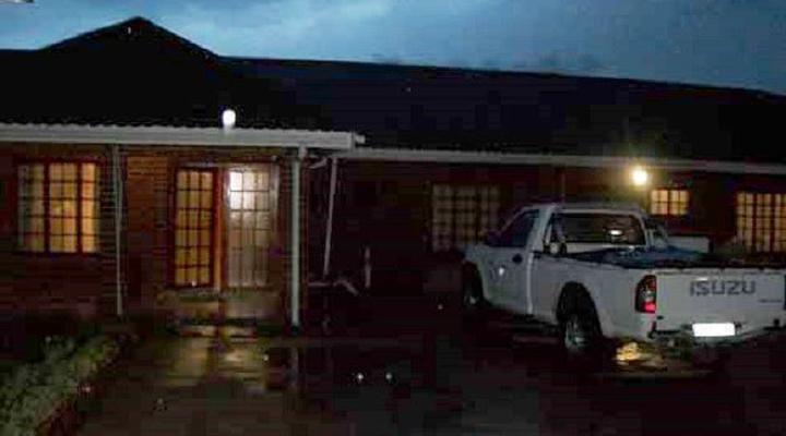 La’Phola Guest House