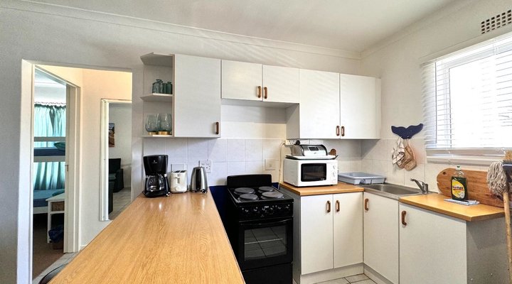 Waterside Living - Claptons Beach 33