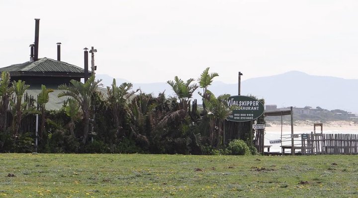 Waterside Living - Claptons Beach 33