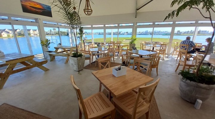 Waterside Living - Claptons Beach 33