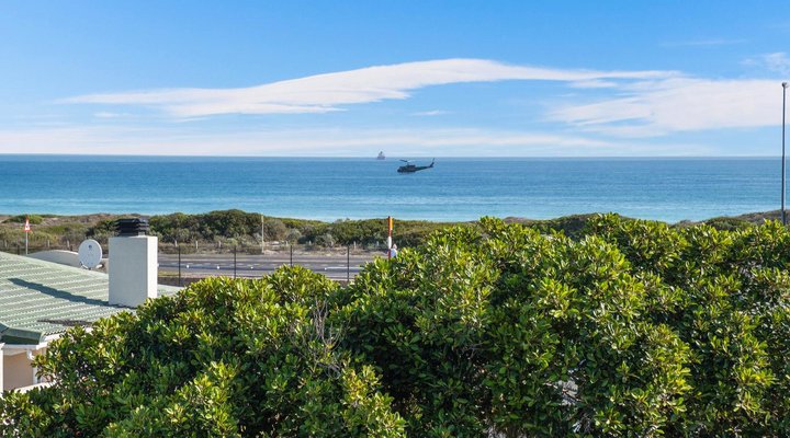 Big Bay Beach Club 37