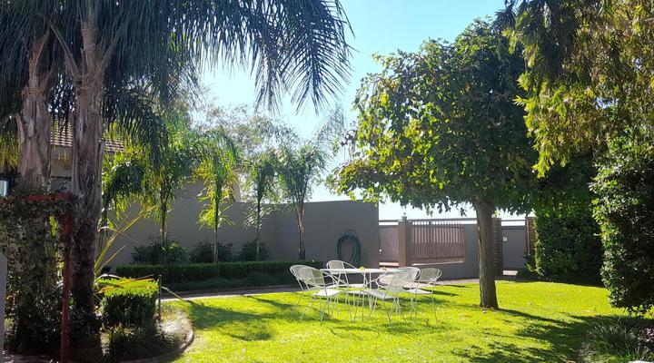 Alucarni Guest House