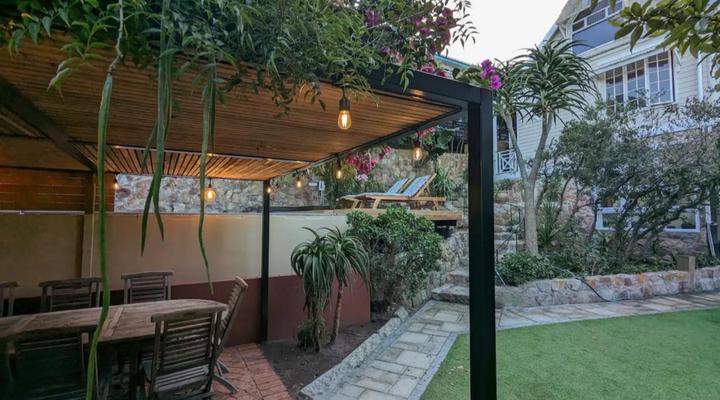 Cape Weaver Muizenberg