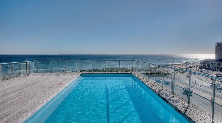 Horizon Bay 702
