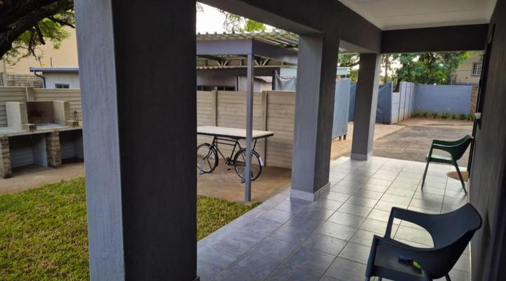 @241 Enkeldoorn Guesthouse