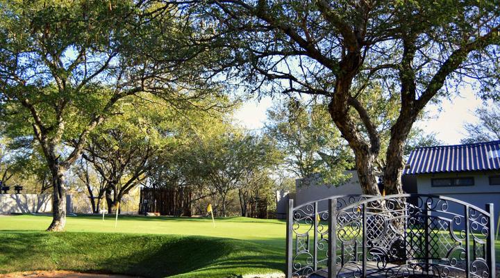 Thulani Game Lodge & Eco Estate