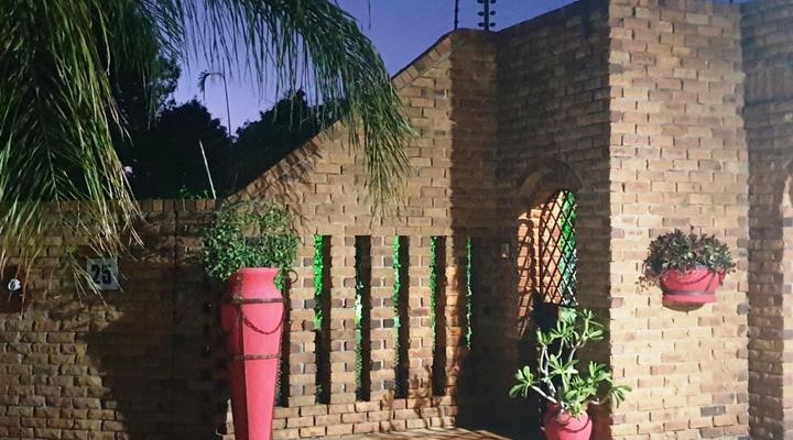 Roosmaryn Guest House