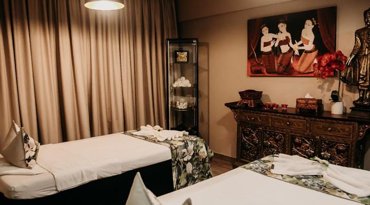 55 on Main Guesthouse and Spa